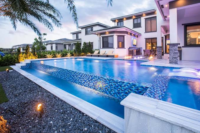Luxury Pool